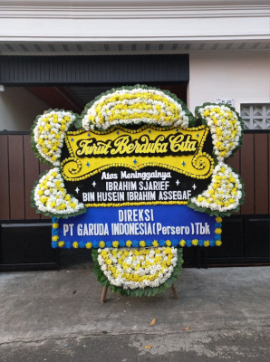 Papan Bunga Duka di Tanah Tinggi